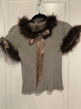 Michaels Cream and Brown Ribbed Top with Faux Fur Collar and Bow